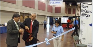 Senator Shapleigh at the Career Connection 2007 Job Expo at the Civic Center